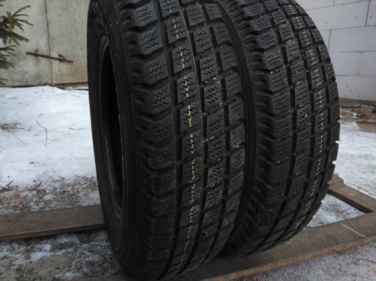 Вживані шини з Європи Roadstone Euro Win 800 185/0 R 14C