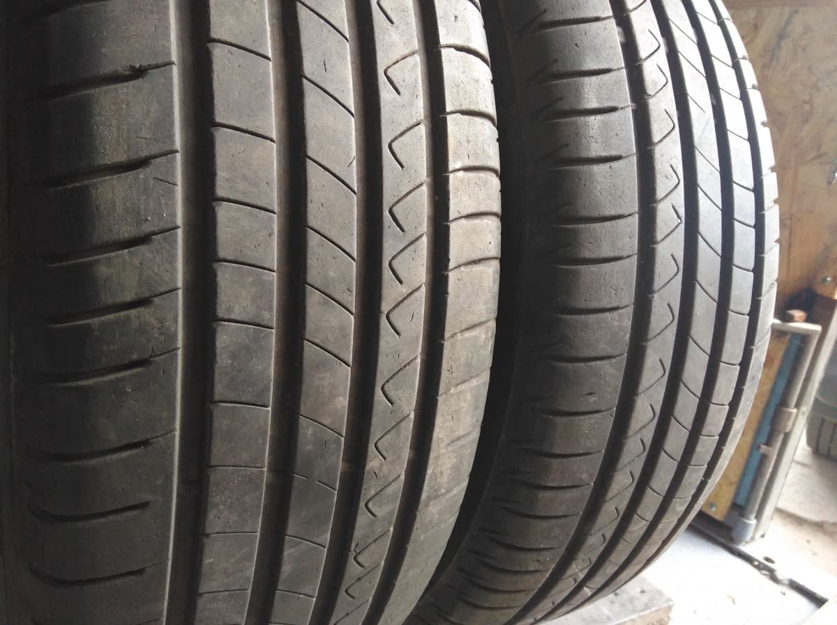 Вживані шини з Європи Dunlop Turing 2 205/65 R 15