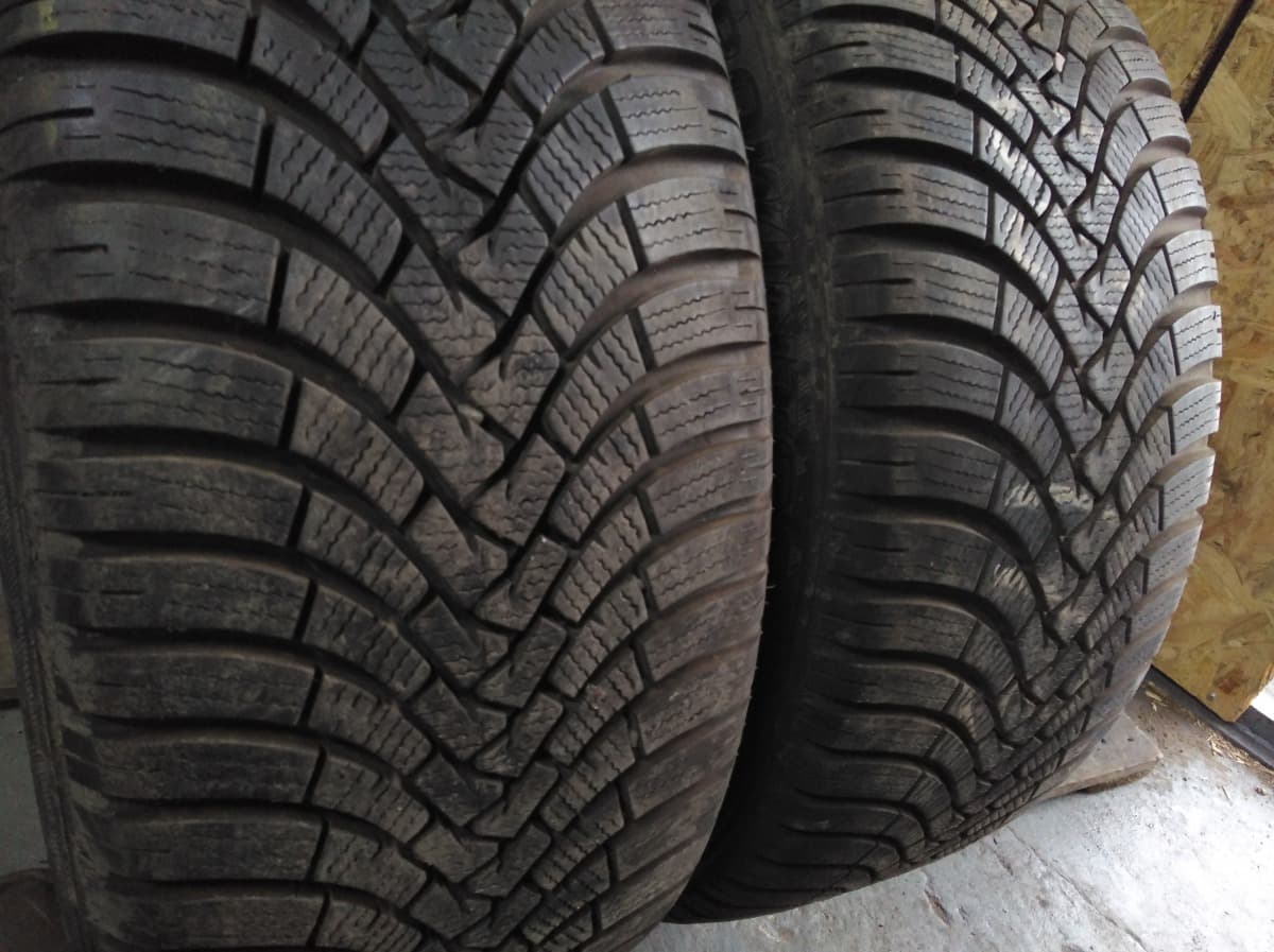 Вживані шини з Європи Falken Eurowinter HS501 SUV 225/50 R 18