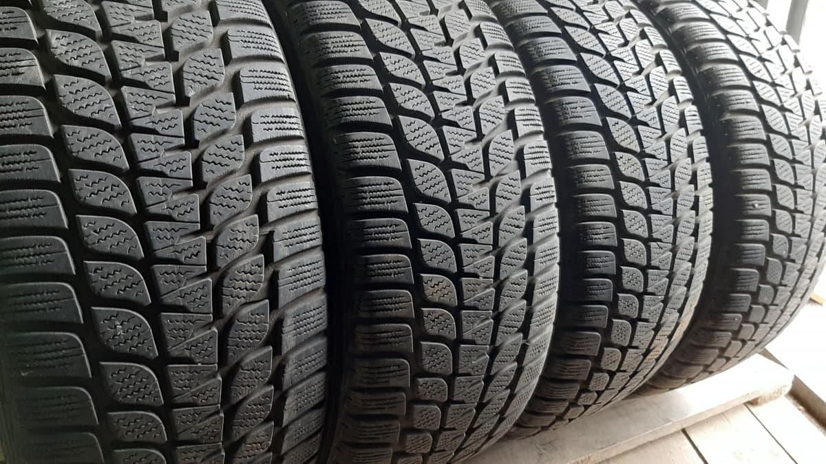 Вживані шини з Європи Bridgestone Blizzak LM-25 205/45 R 16