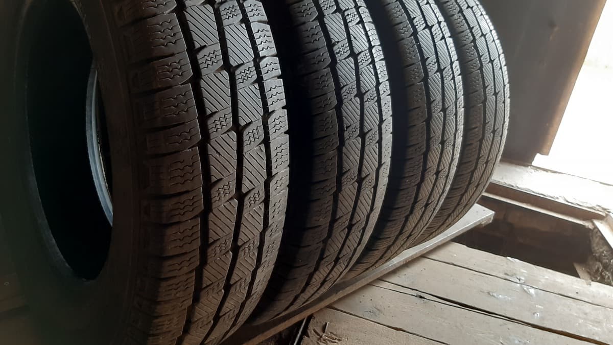 Вживані шини з Європи Torque Studless WTQ 5000 195/75 R 16C