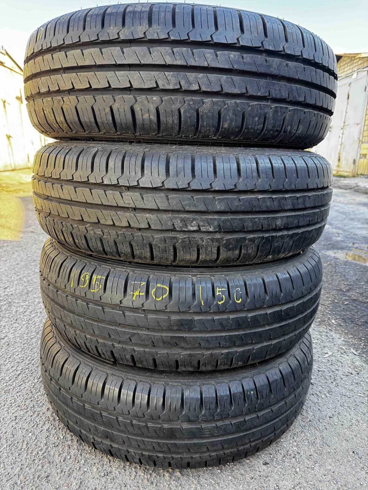 Вживані шини з Європи Hankook Vantra LT 195/70 R 15C