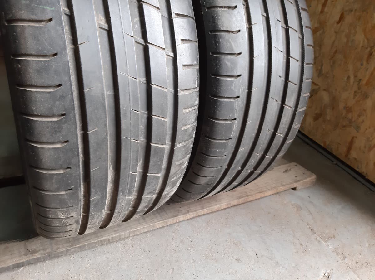 Вживані шини з Європи Nokian Tyres 235/45 R 17