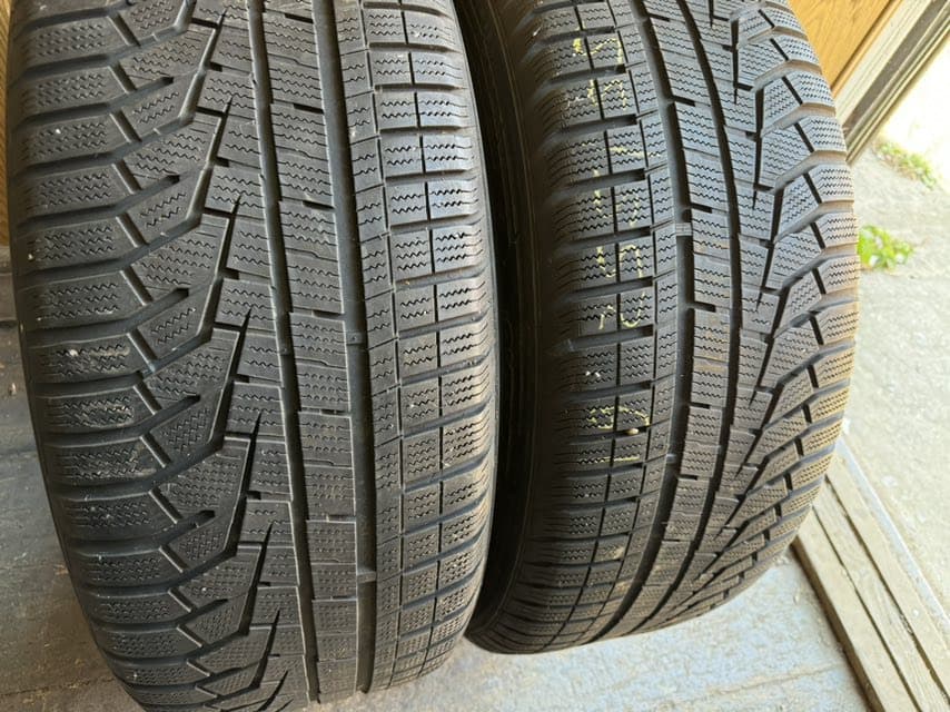 Вживані шини з Європи Hankook Winter I Cept Evo 2 SUV 255/55 R 19