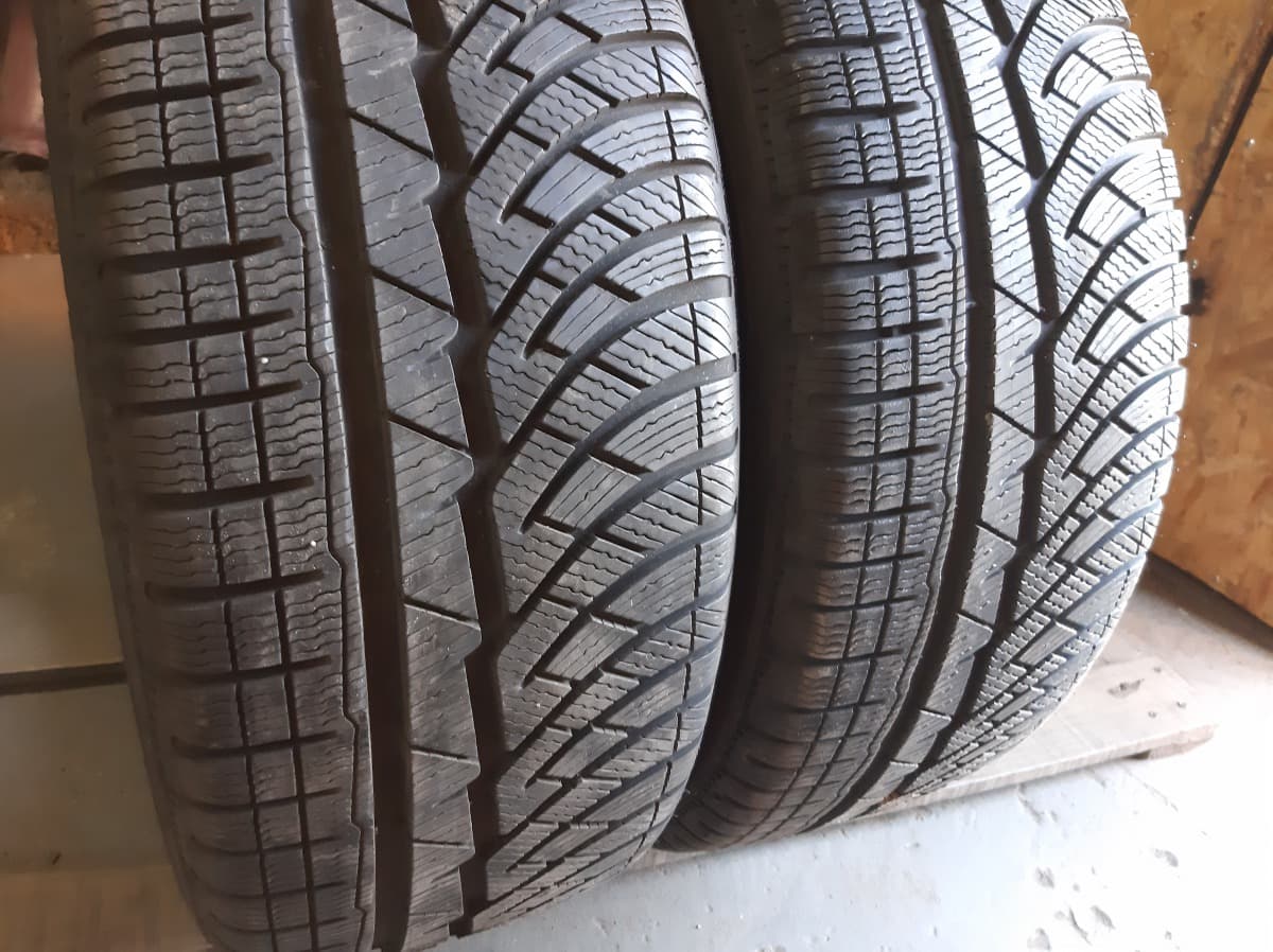Вживані шини з Європи Michelin Pilot Alpin PA4 235/55 R 18