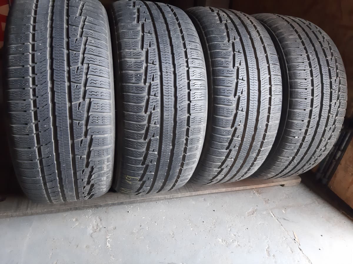 Вживані шини з Європи Nokian WR A3 245/40 R 19