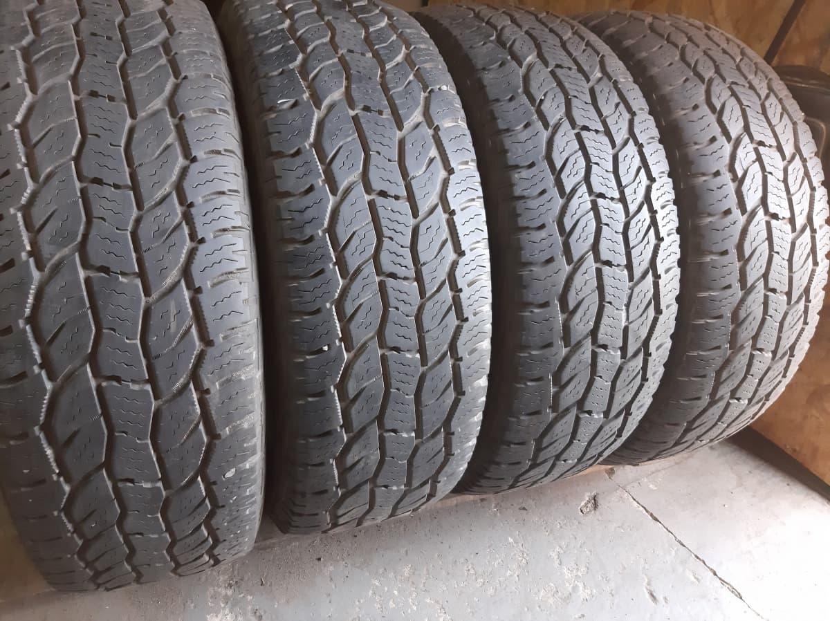 Вживані шини з Європи Cooper Discoverer A/T 3  245/65 R 17