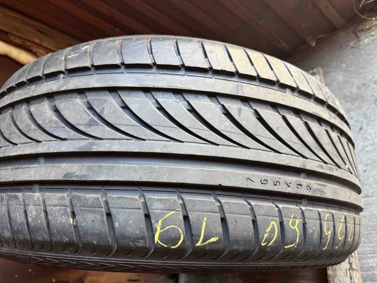 Вживані шини з Європи Nokian NRV i 255/50 R 19