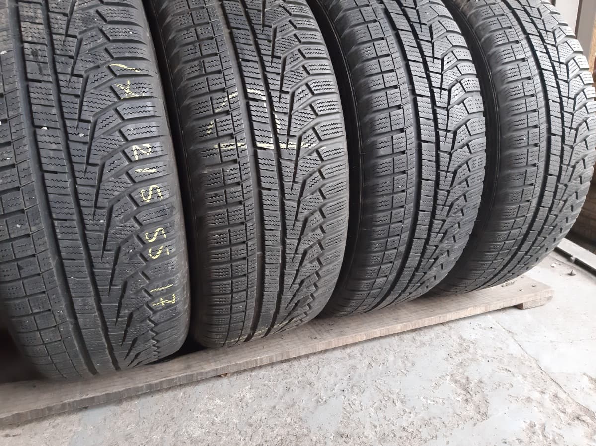 Вживані шини з Європи Hankook Winter i*Cept evo 2  …  215/55 R 17