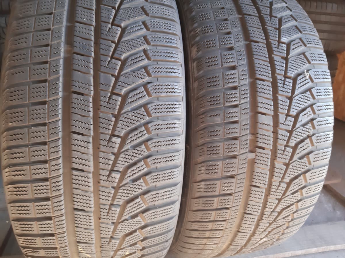 Вживані шини з Європи Hankook Winter I Cept Evo 2 .    245/40 R 19