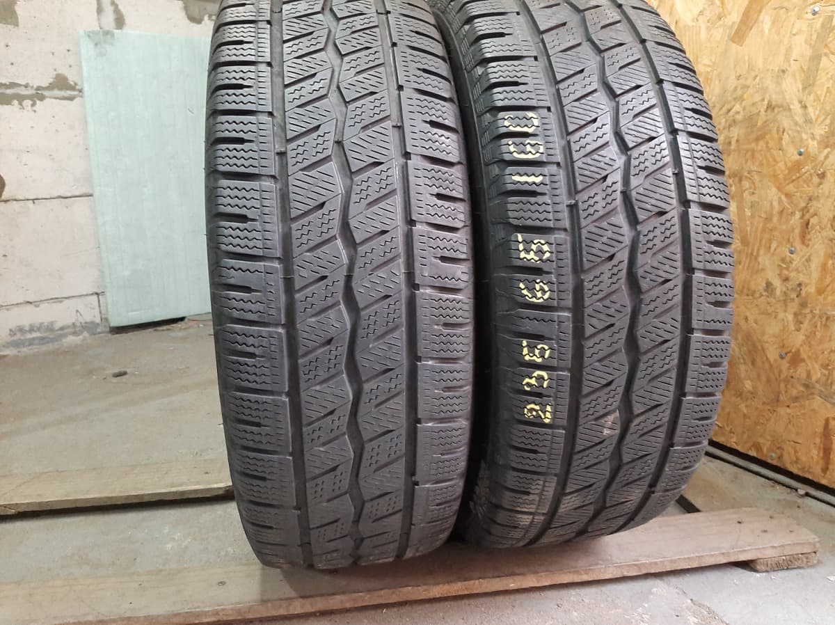 Вживані шини з Європи Hankook Winter I`cept LV    235/65 R 16C