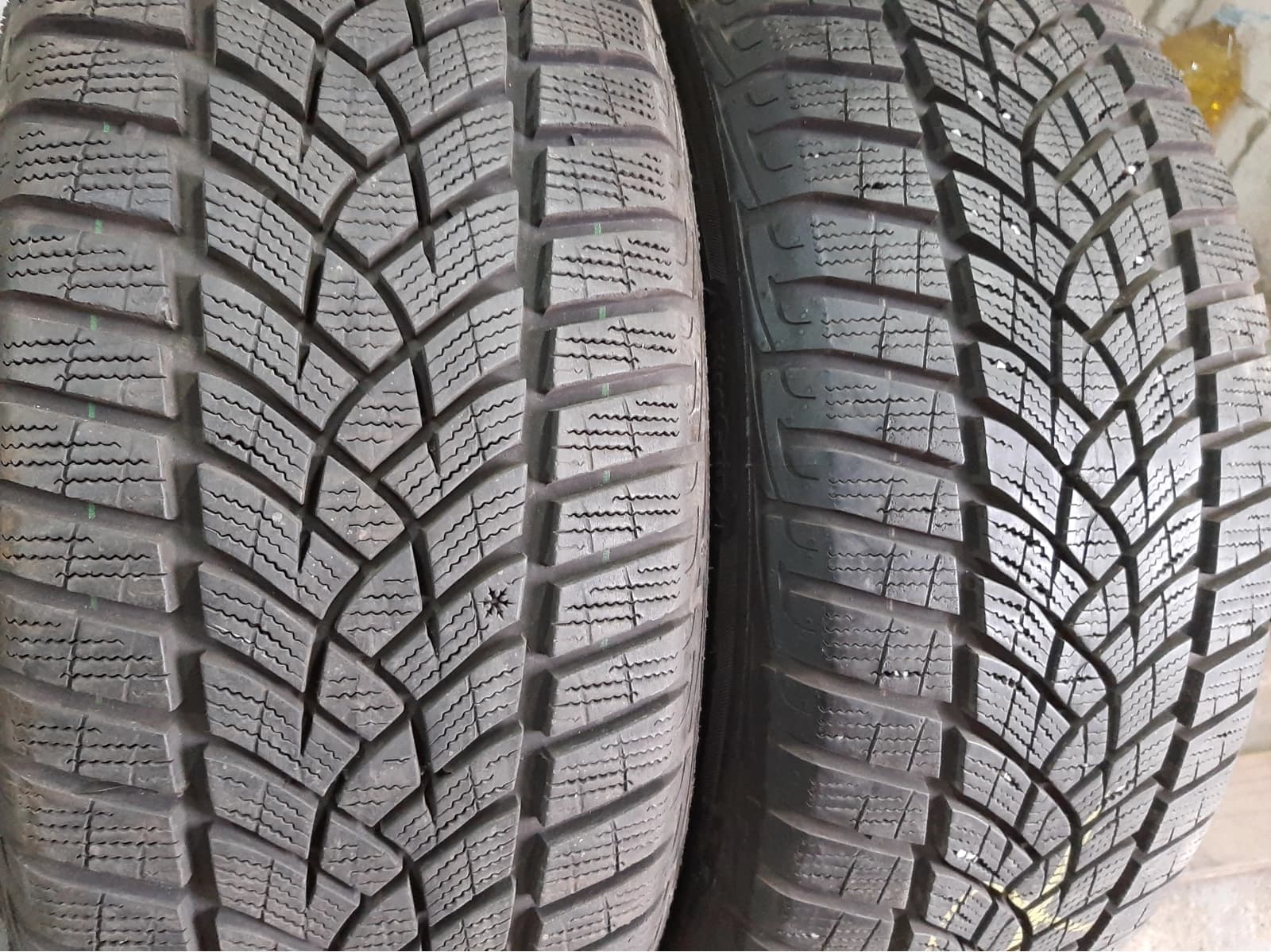 Вживані шини з Європи GoodYear Ultra Grip Perfomance    215/55 R 17