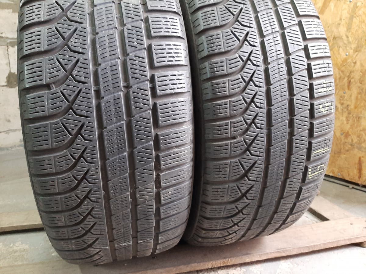 Вживані шини з Європи Pirelli Pzero Winter   245/45 R 19
