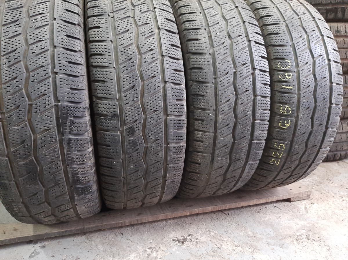 Вживані шини з Європи Hankook Winter I`cept LV    225/65 R 16C