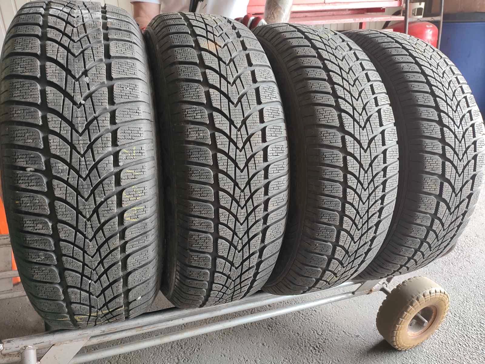 Вживані шини з Європи Dunlop SP Winter Sport 4D       215/60 R 17