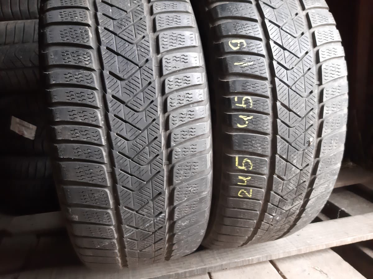 Вживані шини з Європи Pirelli Sottozero 3 245/45 R 19