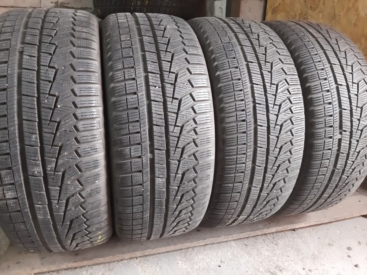 Вживані шини з Європи Hankook Winter I Cept Evo 2  235/45 R 18