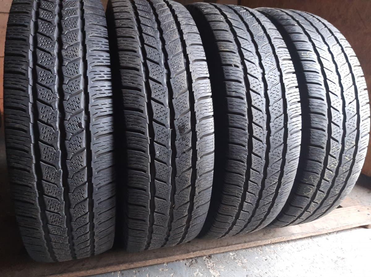 Вживані шини з Європи Continental VanContactWinter    205/75 R 16C