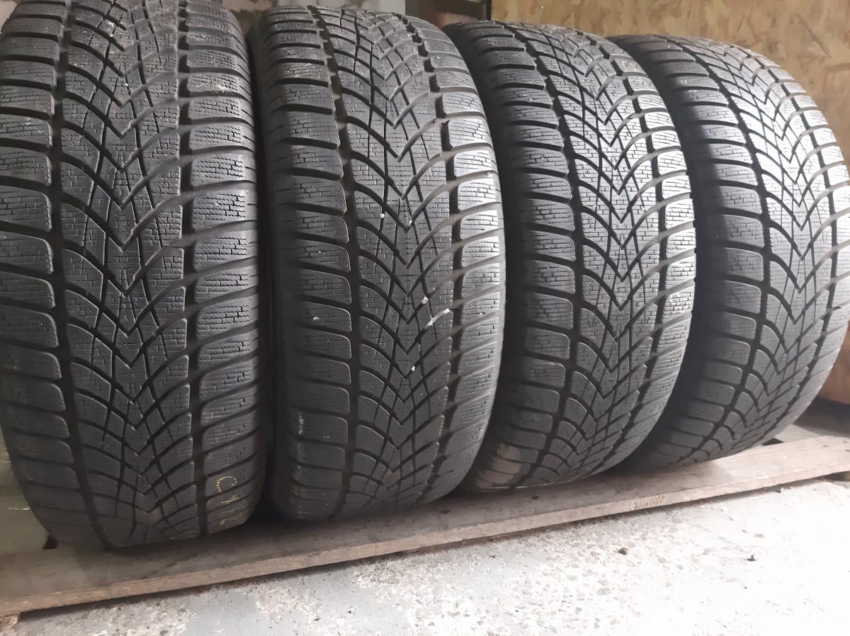 Вживані шини з Європи Dunlop SP Winter Sport 4D     225/50 R 17