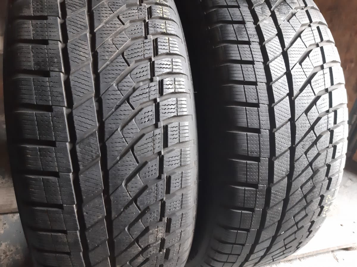 Вживані шини з Європи Falken EuroWinter HS 02 Pro . . . 225/45 R 19