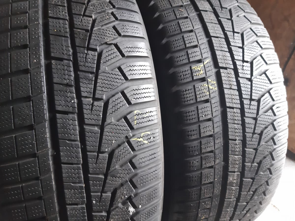 Вживані шини з Європи Hankook Winter I Cept Evo 2 Suv .      235/55 R 19
