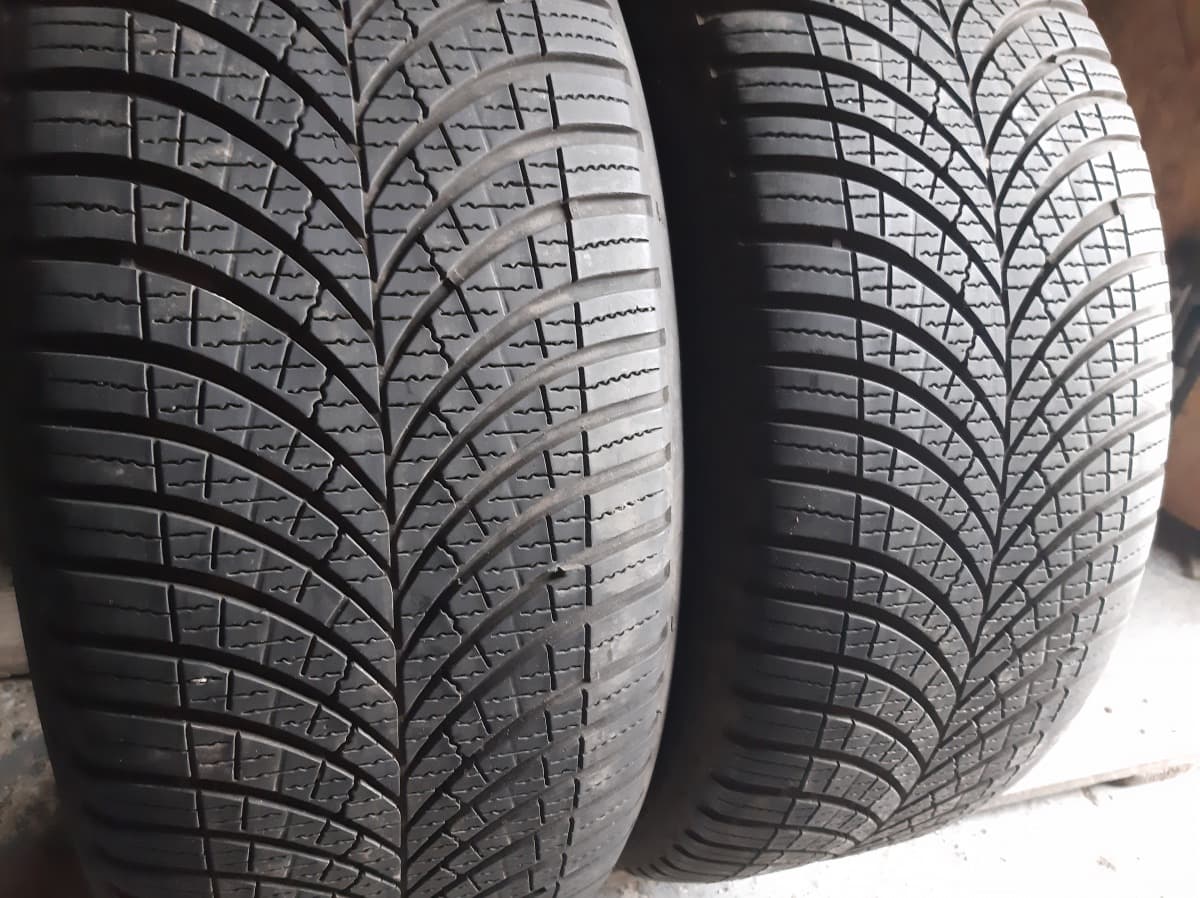 Вживані шини з Європи Good Year Vector 4 Seasons     245/45 R 19