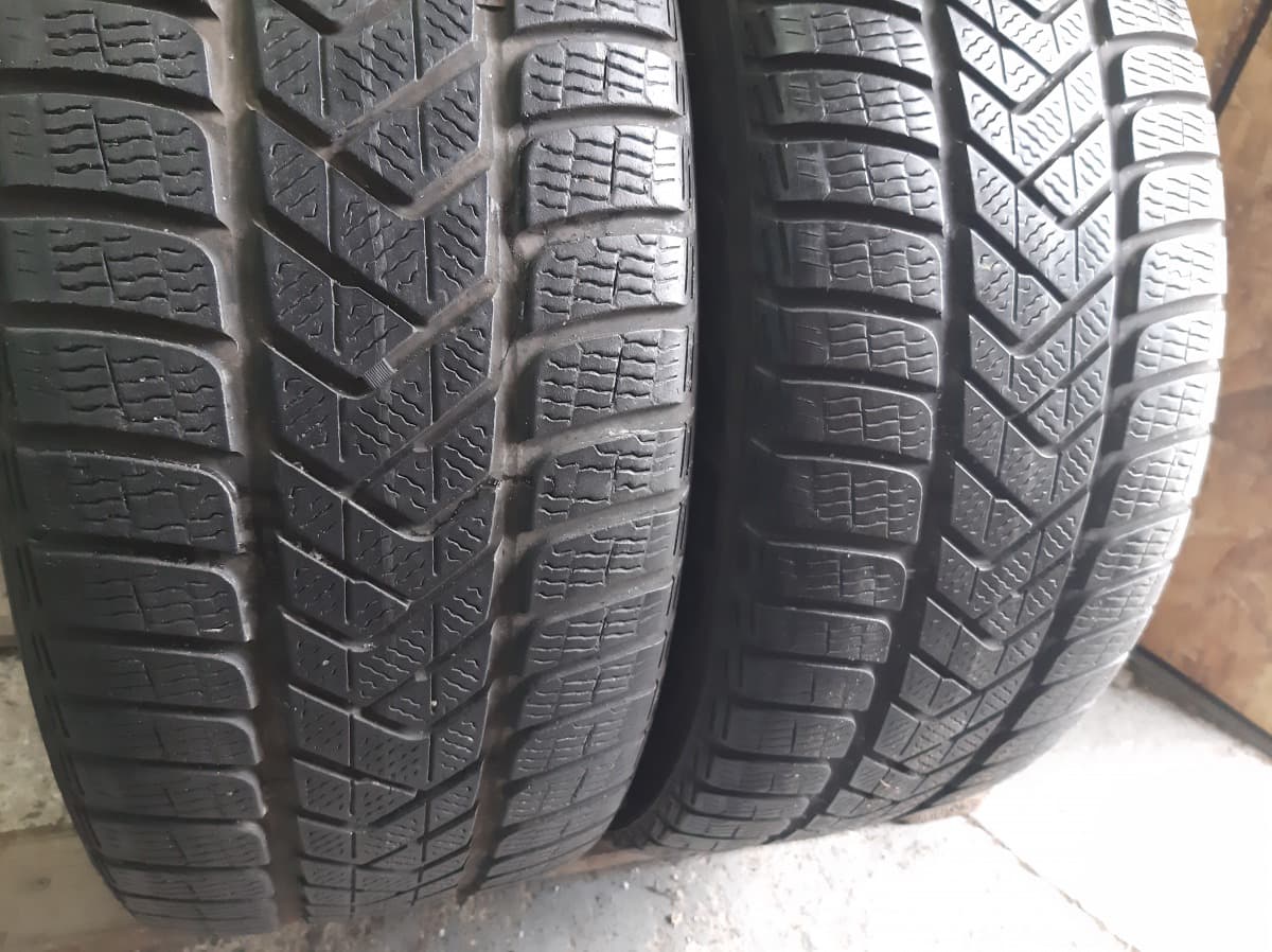 Вживані шини з Європи Pirelli Sottozero 3   255/45 R 19
