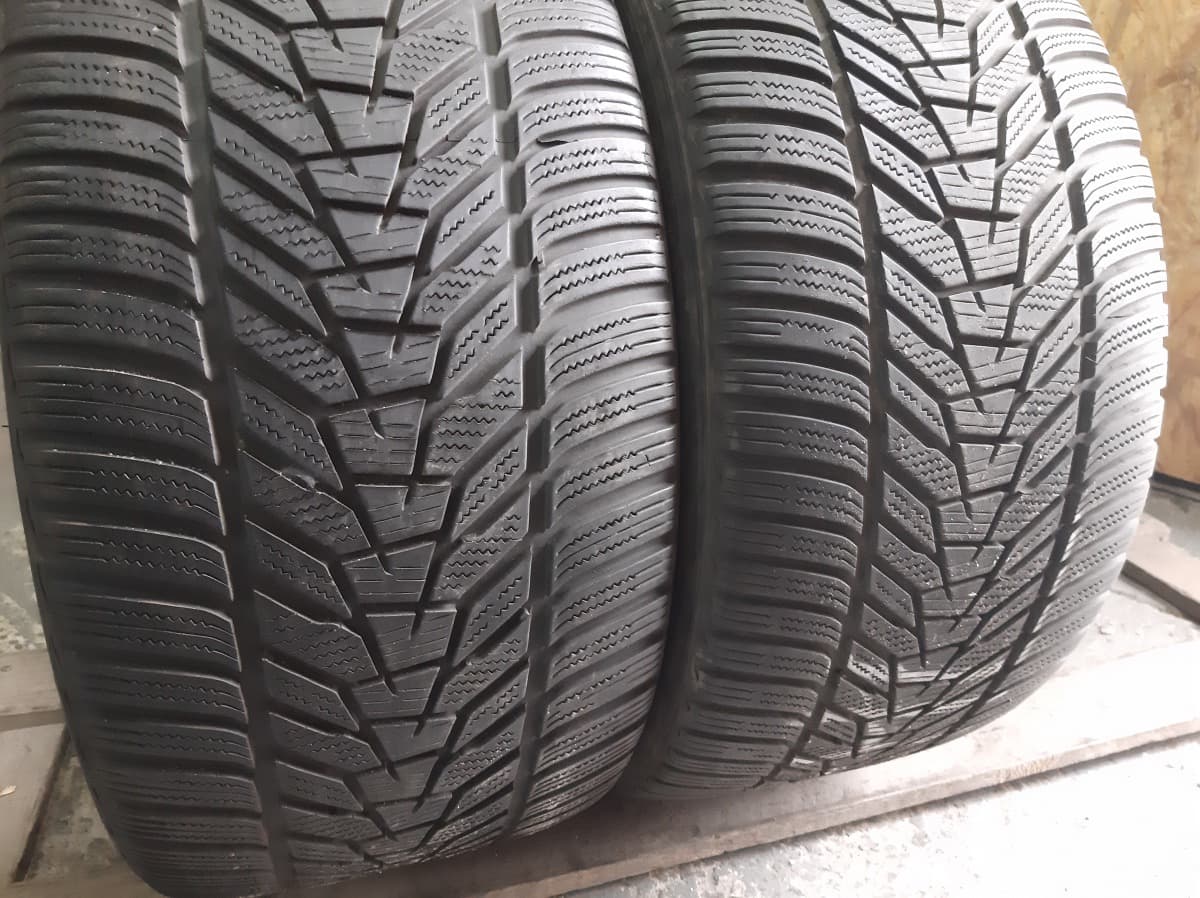 Вживані шини з Європи Hankook Winter I*Cept Evo 3    275/35 R 19