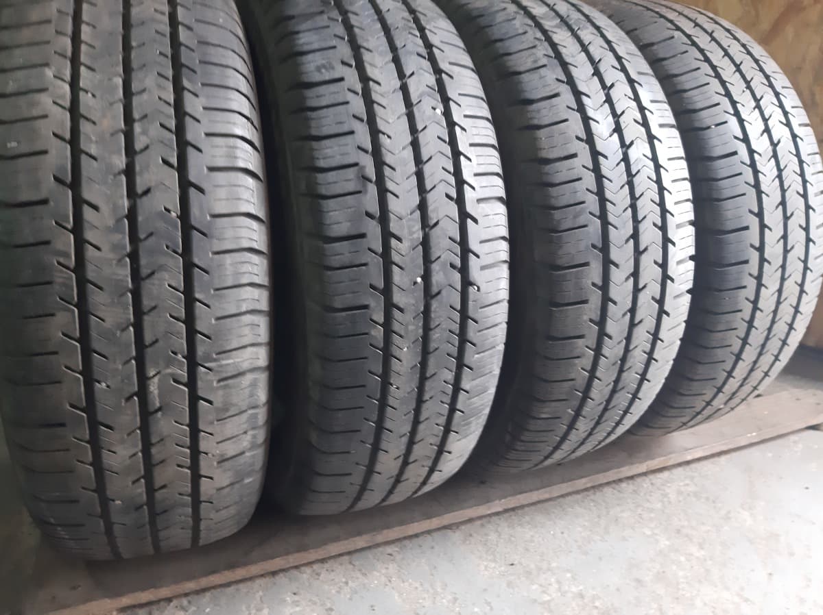 Вживані шини з Європи Michelin Agilis 51      . 215/65 R 16C
