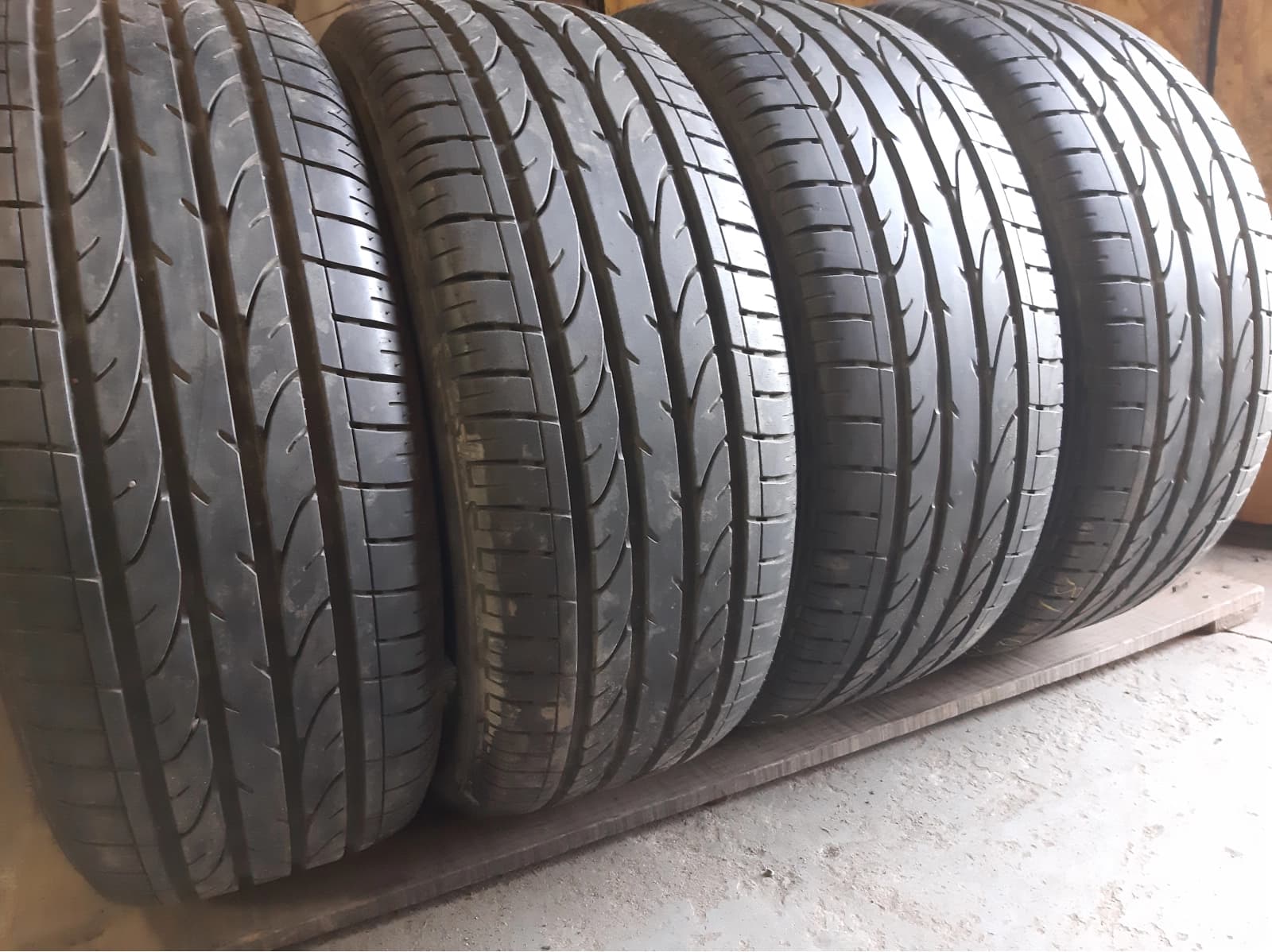 Вживані шини з Європи Bridgestone Dueler H/P Sport 1    . 235/50 R 18