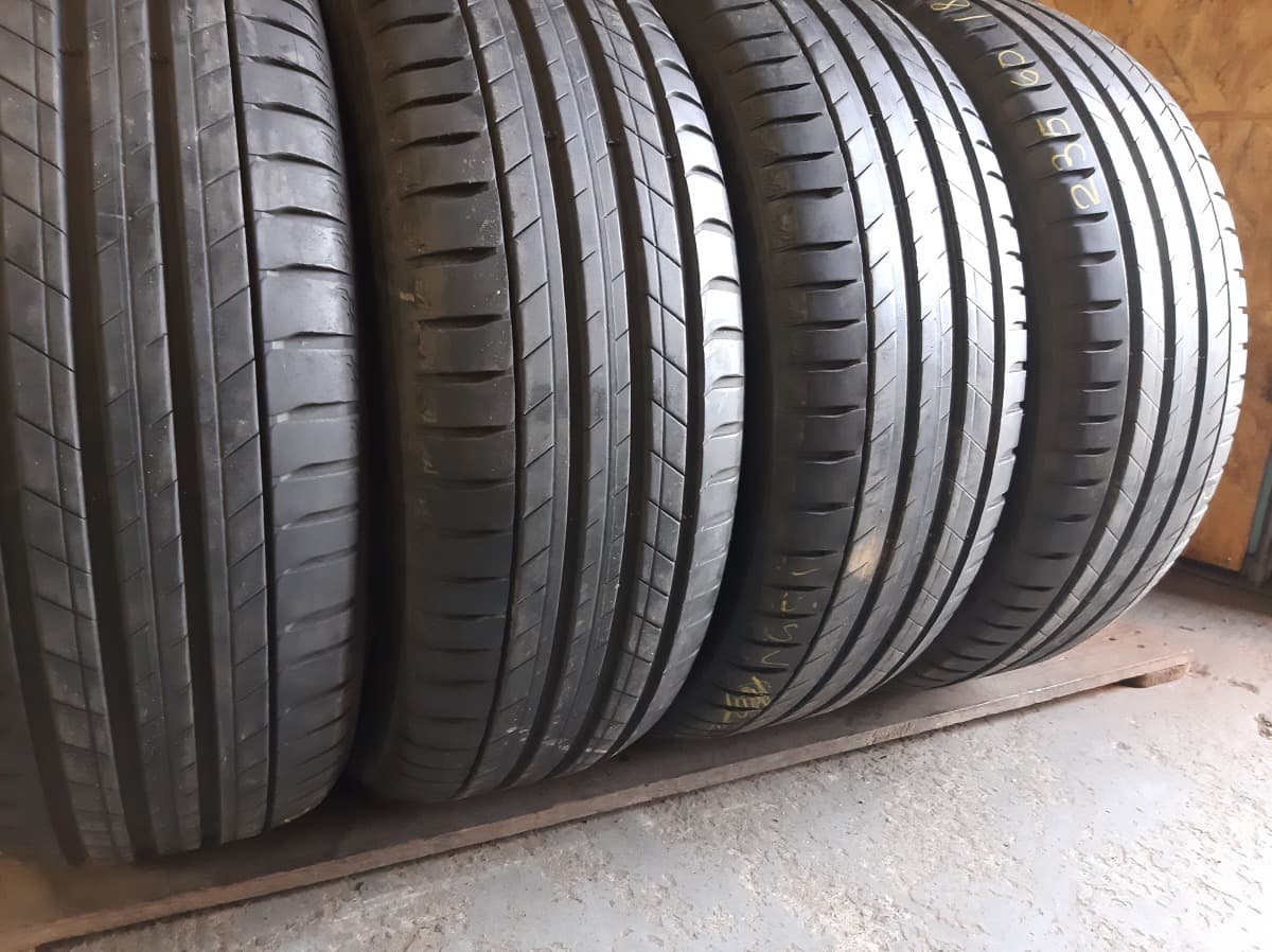 Вживані шини з Європи Michelin Latitude Sport 3 /  . 235/60 R 18