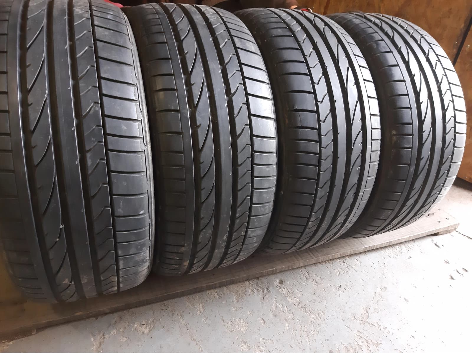 Вживані шини з Європи Bridgestone Potenza RE 050 A  … 215/40 R 17