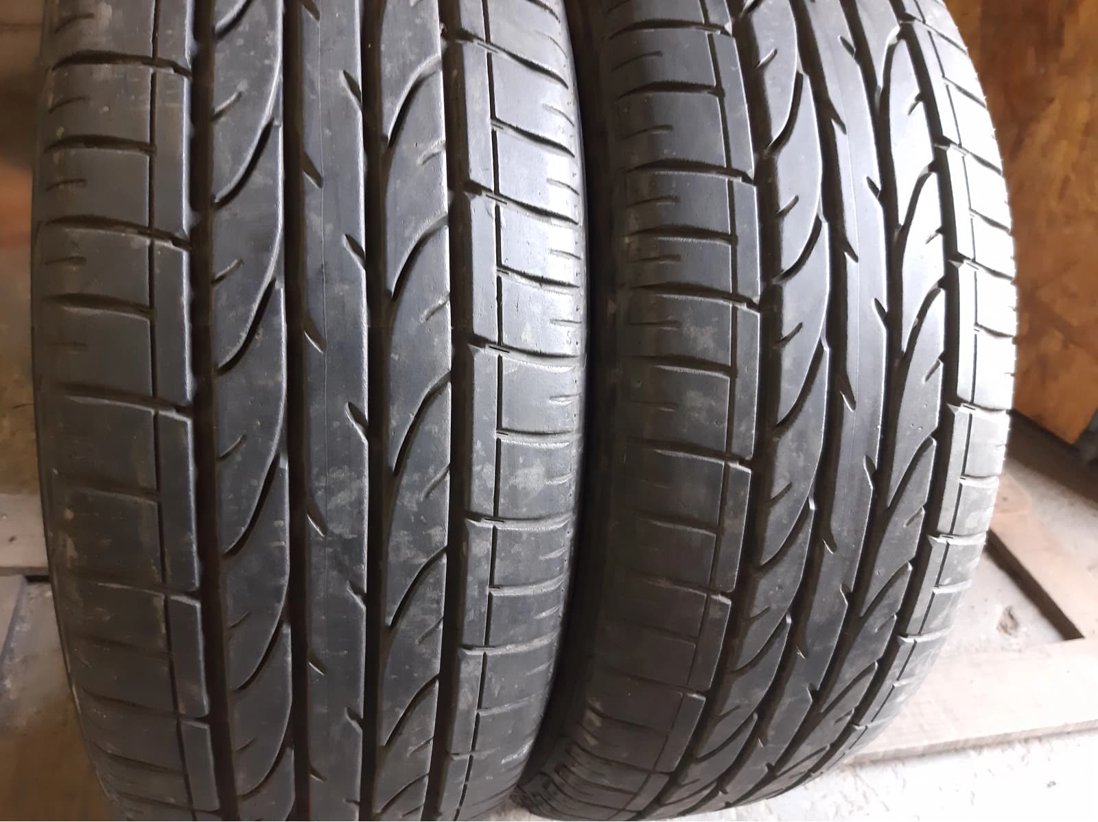 Вживані шини з Європи Bridgestone Dueler H/P Sport  . / . 215/60 R 17
