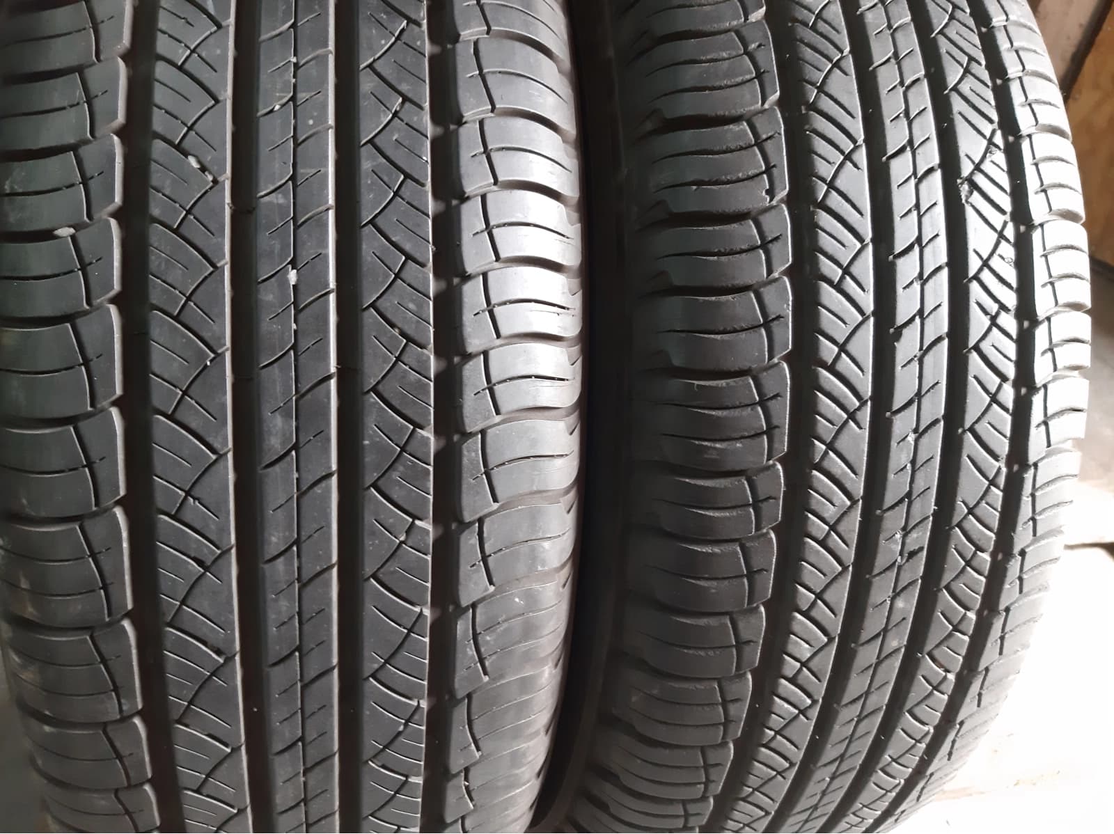 Вживані шини з Європи Michelin Latitude Tour HP    215/70 R 16