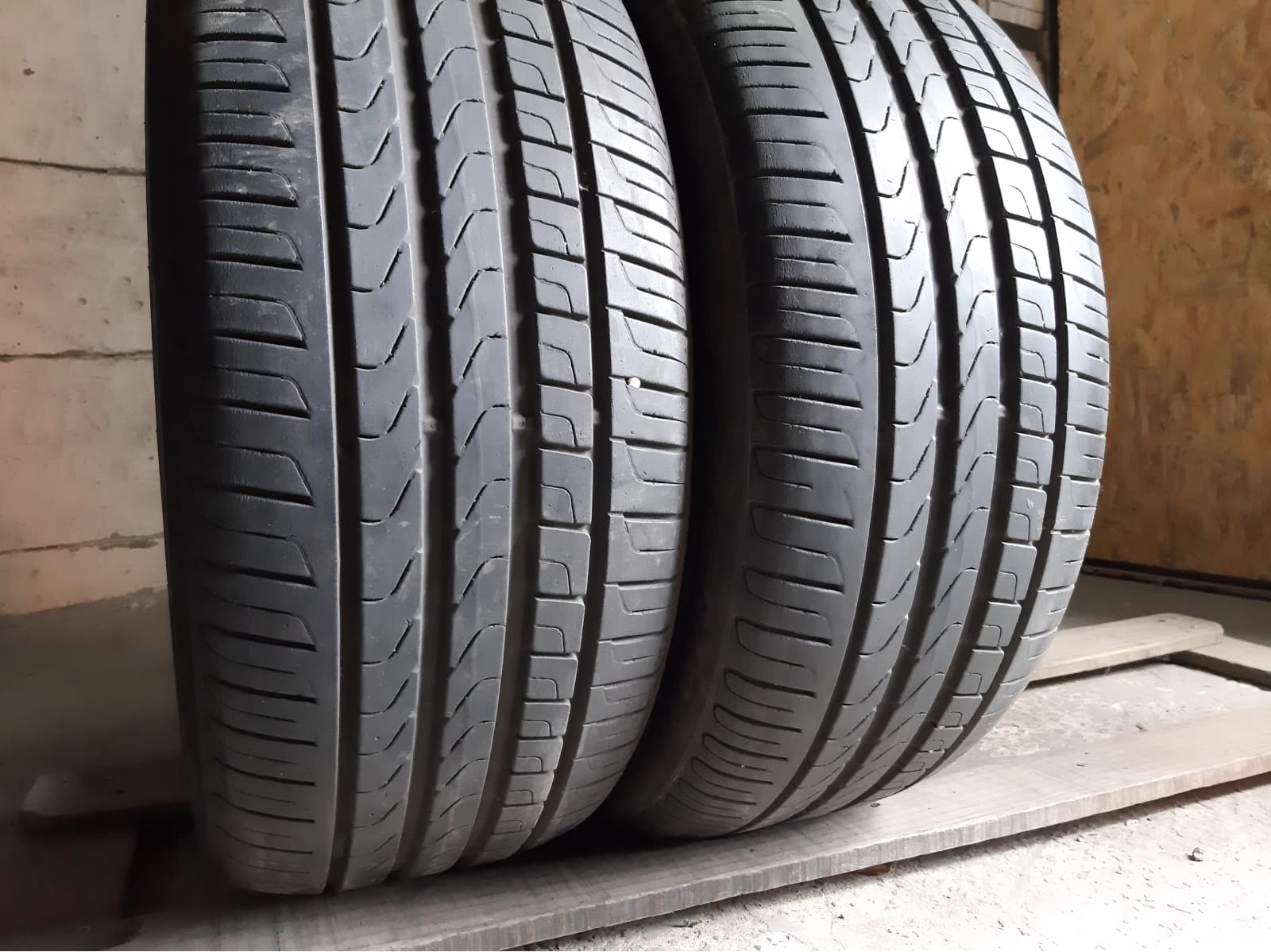Вживані шини з Європи Pirelli Cinturato P7   .  … 235/40 R 19