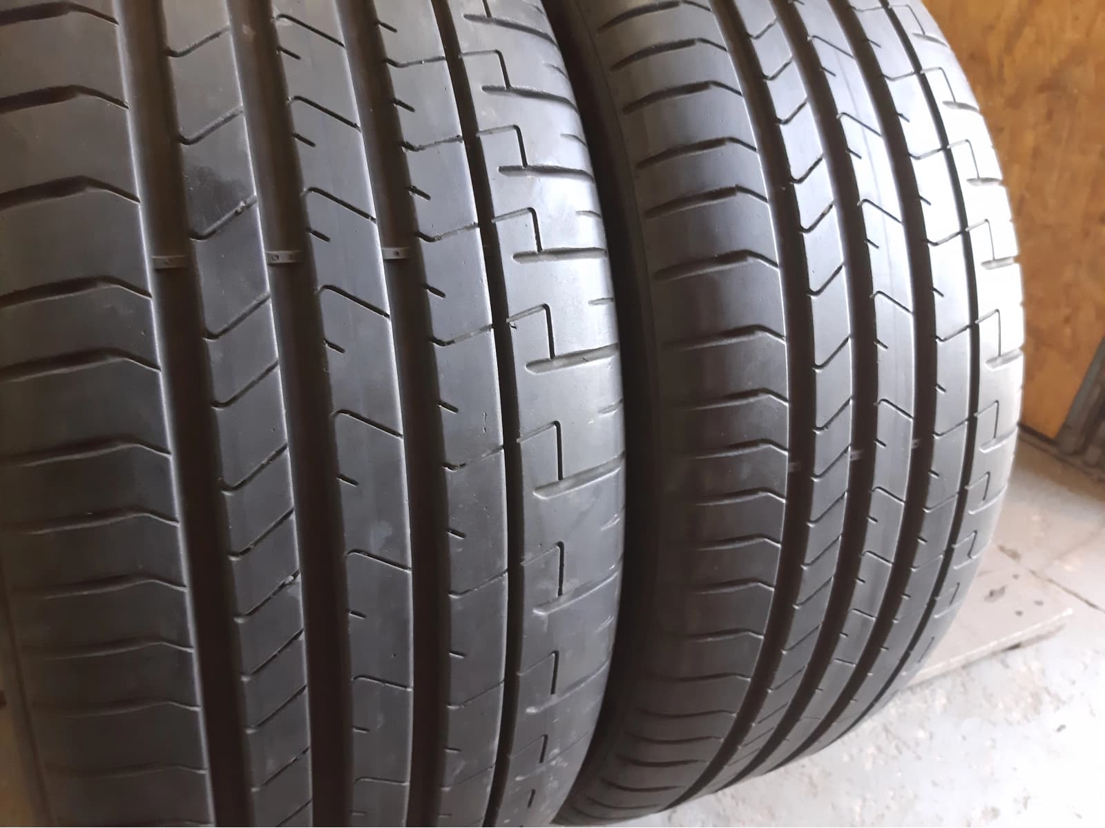 Вживані шини з Європи Pirelli P Zero 255/45 R 20