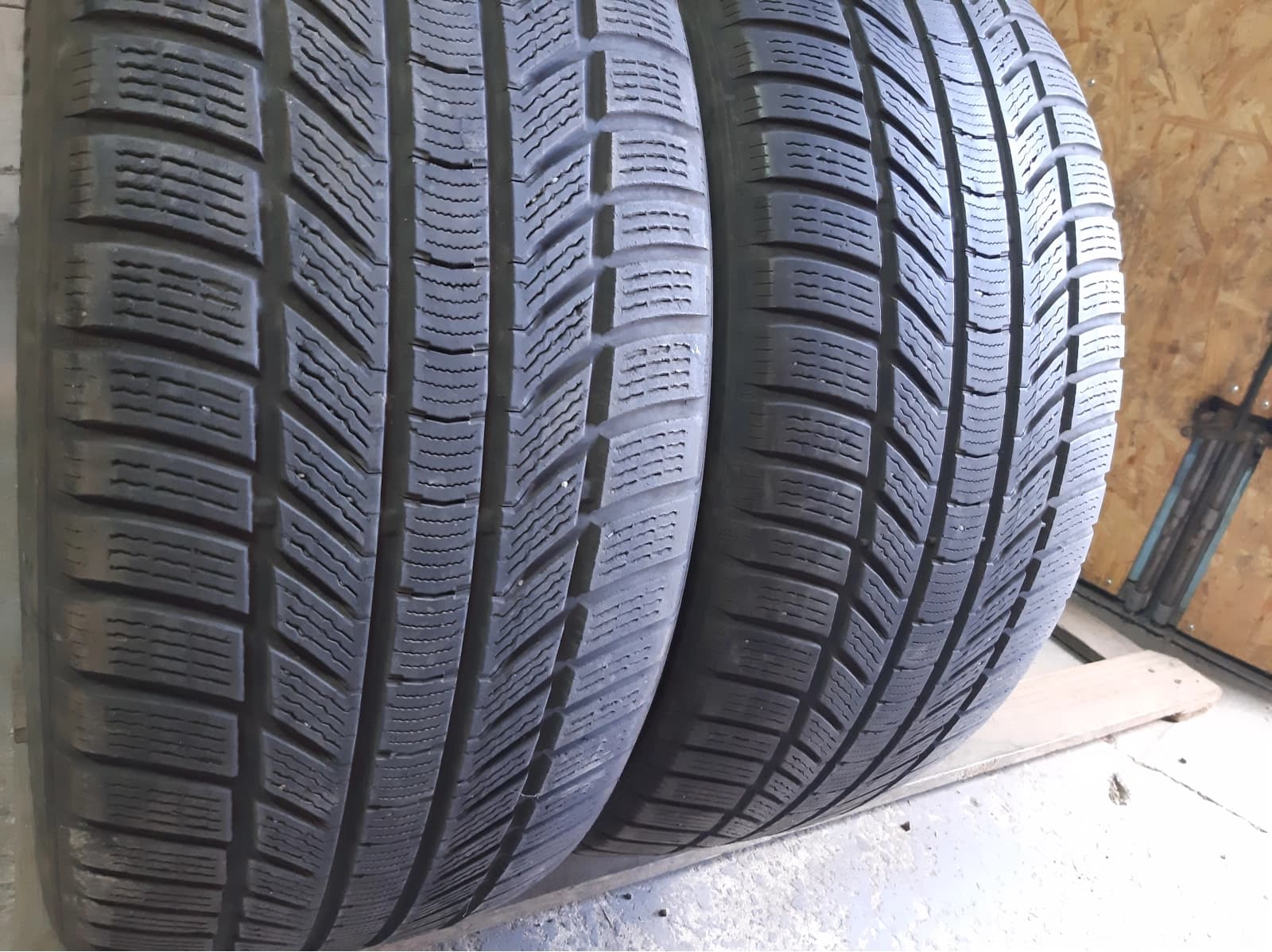 Вживані шини з Європи Continental WinterContact TS870P      … 275/45 R 20