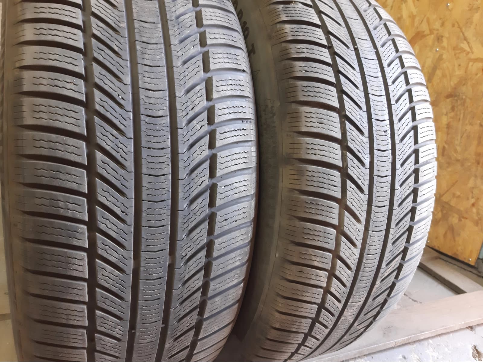 Вживані шини з Європи Continental WinterContact TS850P     . 255/50 R 19