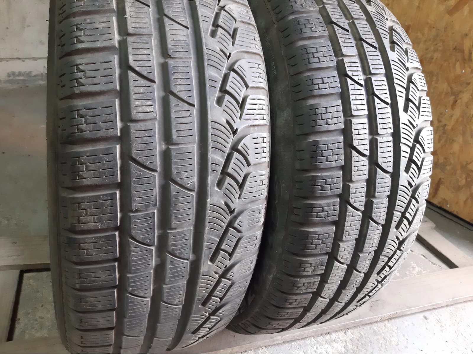 Вживані шини з Європи Pirelli Sottozero Winter 240     225/45 R 18