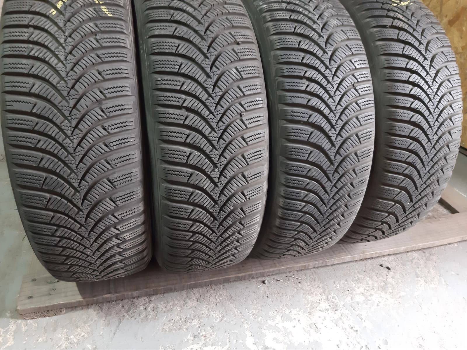 Вживані шини з Європи Hankook Winter I Cept RS 2      185/65 R 15