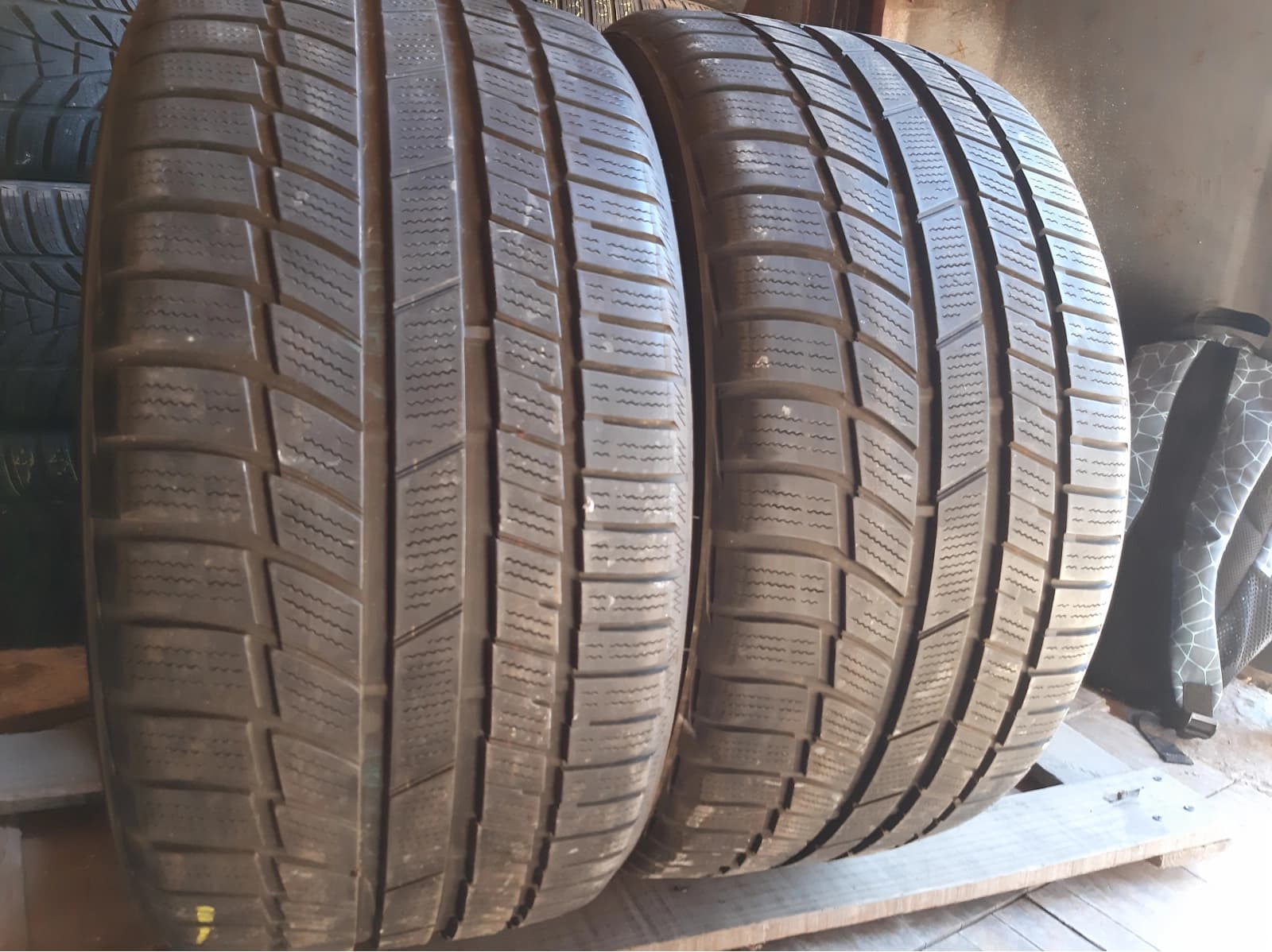 Вживані шини з Європи Toyo SnowProx S 954 255/35 R 18