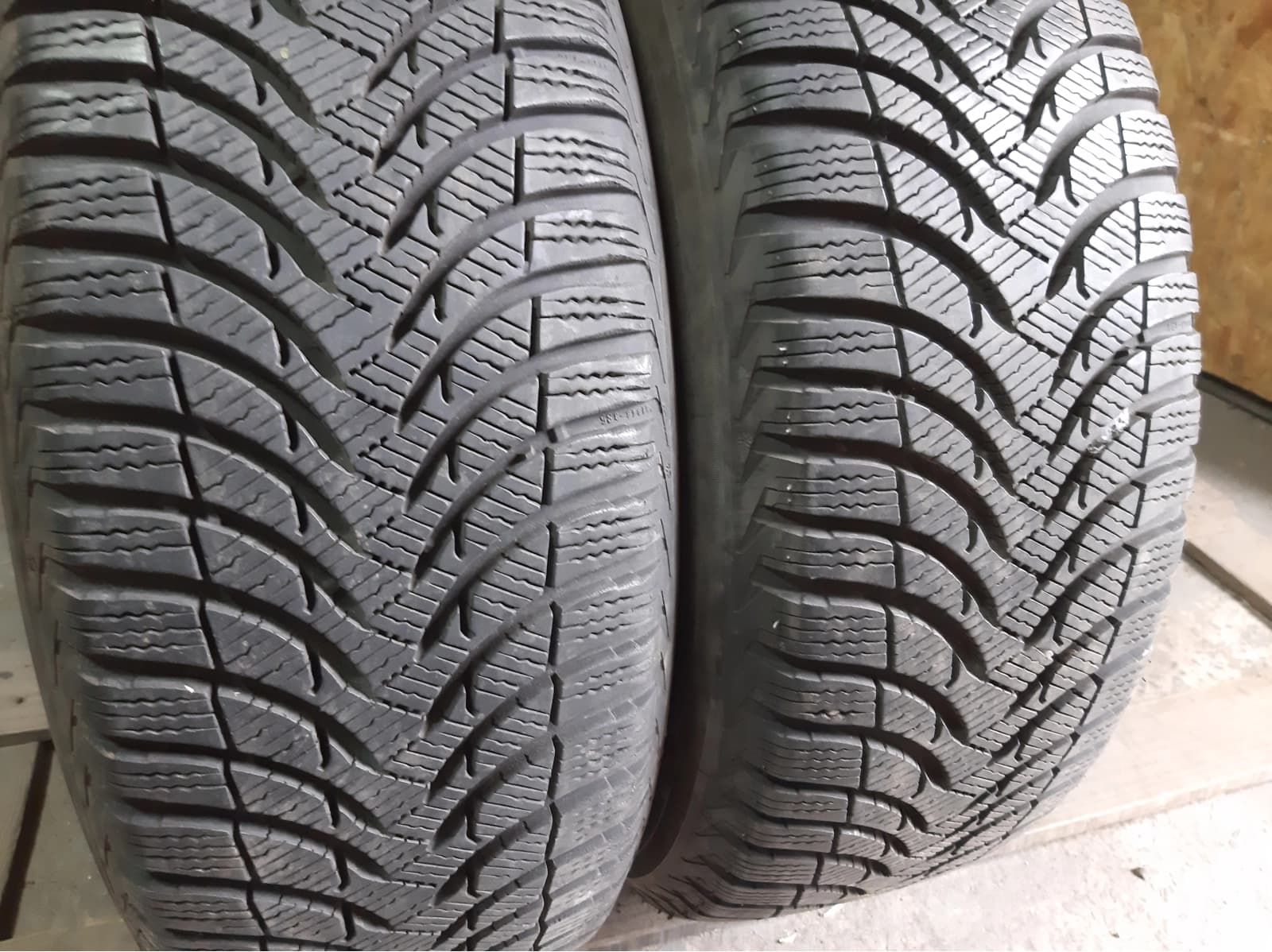 Придбати вживані шини Michelin Alpin A4 215/60 R 16 Вживані шини з Європи Michelin Alpin A4 215/60 R 16