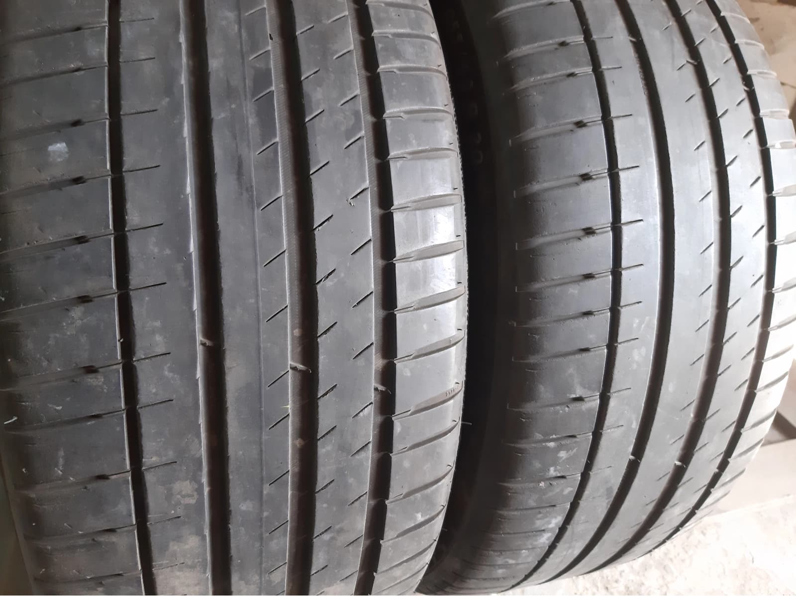 Придбати вживані шини Michelin Pilot Sport ev … 255/40 R 20 Вживані шини з Європи Michelin Pilot Sport ev … 255/40 R 20