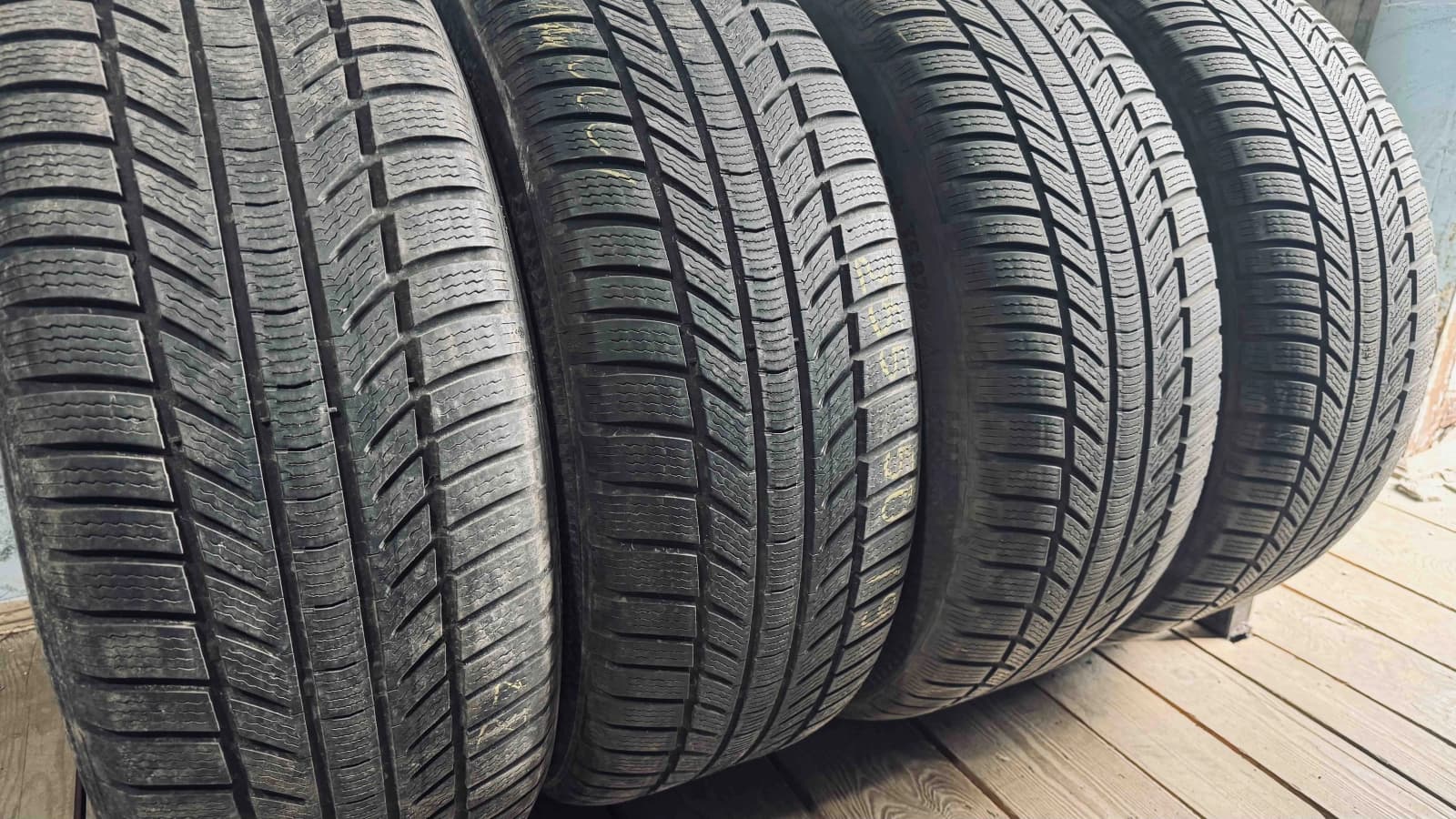 Придбати вживані шини Continental WinterContact TS870P . 255/50 R 19 Вживані шини з Європи Continental WinterContact TS870P . 255/50 R 19