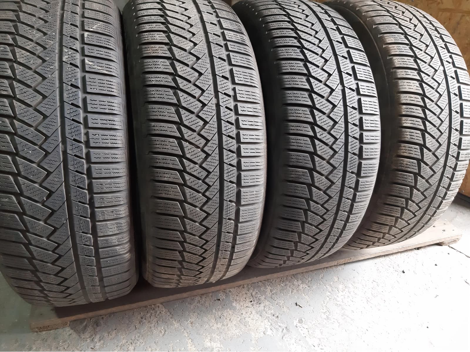 Придбати вживані шини Continental WinterContact TS850P 235/50 R 19 Вживані шини з Європи Continental WinterContact TS850P 235/50 R 19