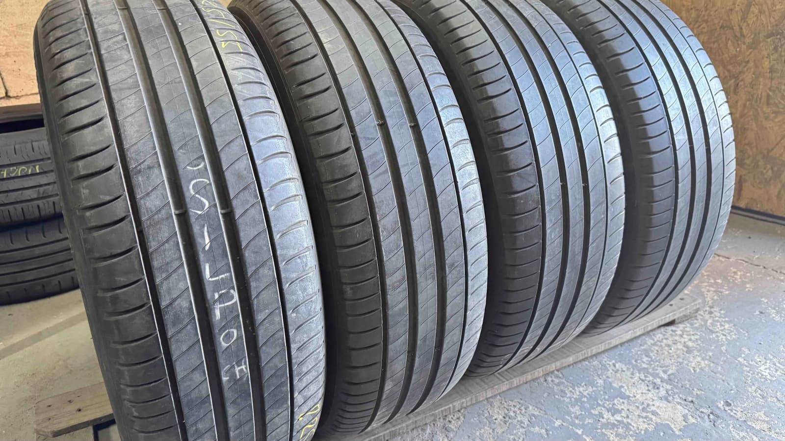 Придбати вживані шини Michelin Primacy 3 225/55 R 18 Вживані шини з Європи Michelin Primacy 3 225/55 R 18