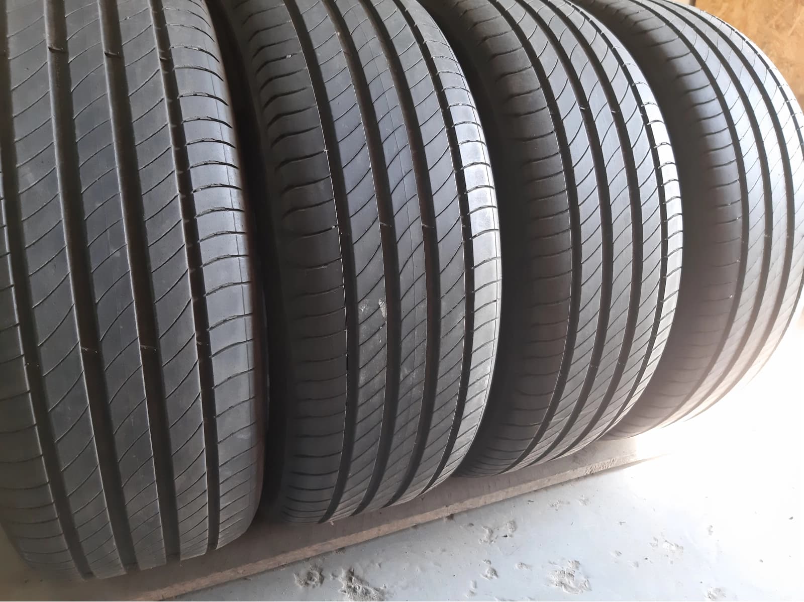 Придбати вживані шини Michelin Primacy 4 225/55 R 18 Вживані шини з Європи Michelin Primacy 4 225/55 R 18