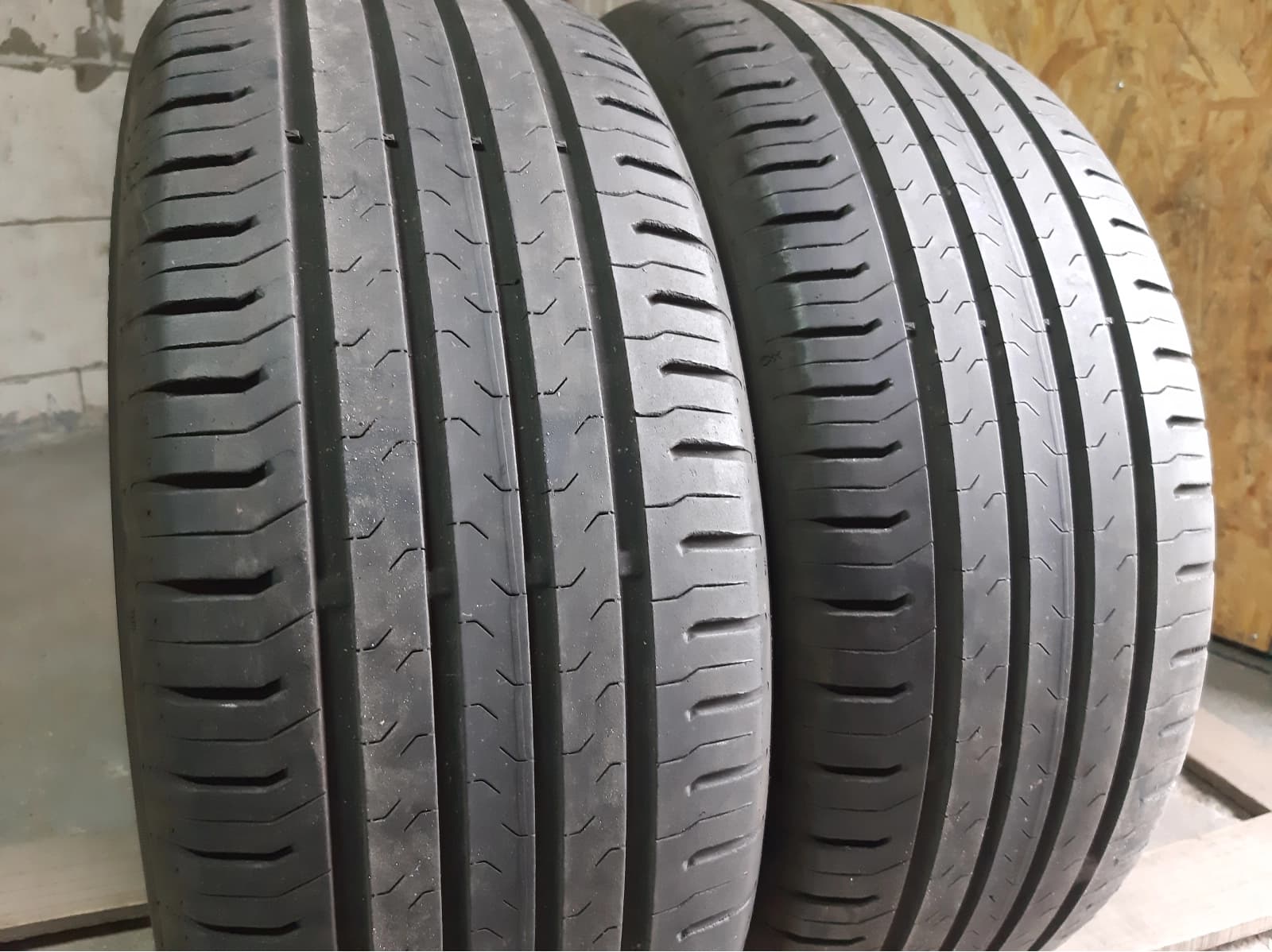 Придбати вживані шини Continental Conti Eco Contact 5 225/55 R 17 Вживані шини з Європи Continental Conti Eco Contact 5 225/55 R 17
