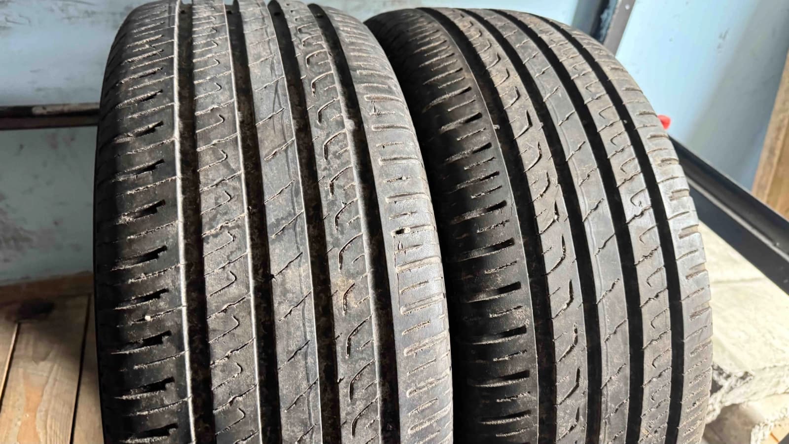 Придбати вживані шини Barum Bravuris 3 215/55 R 16 Вживані шини з Європи Barum Bravuris 3 215/55 R 16