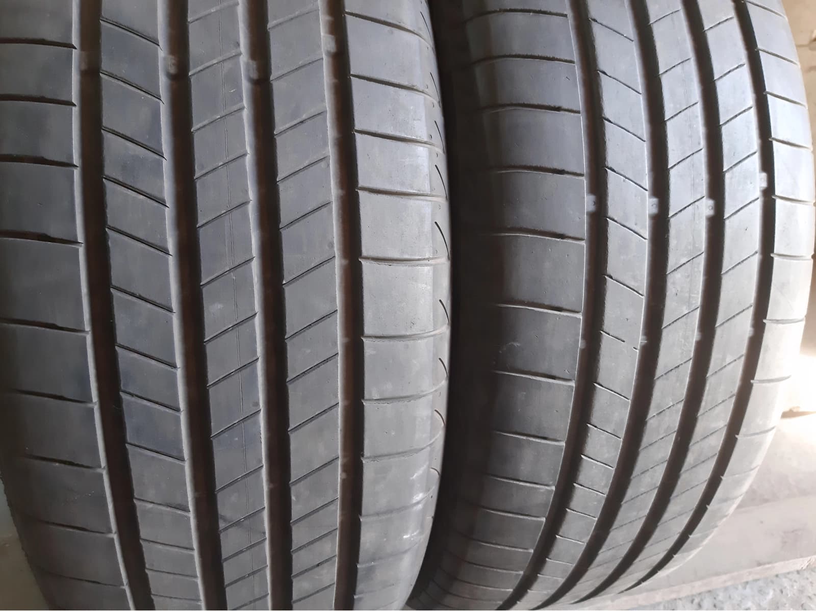 Придбати вживані шини Bridgestone Turanza Eco 235/55 R 19 Вживані шини з Європи Bridgestone Turanza Eco 235/55 R 19